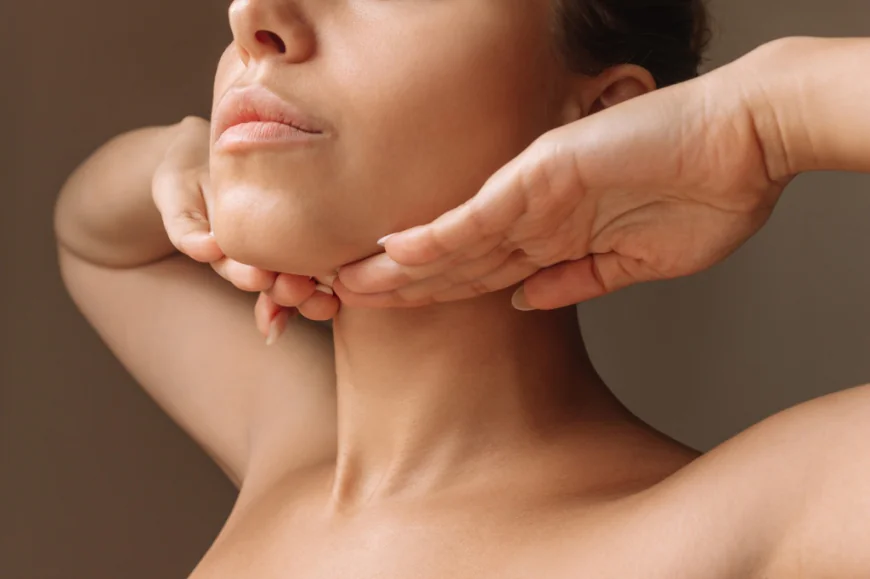 How Does Double Chin Liposuction Remove Stubborn Fat?