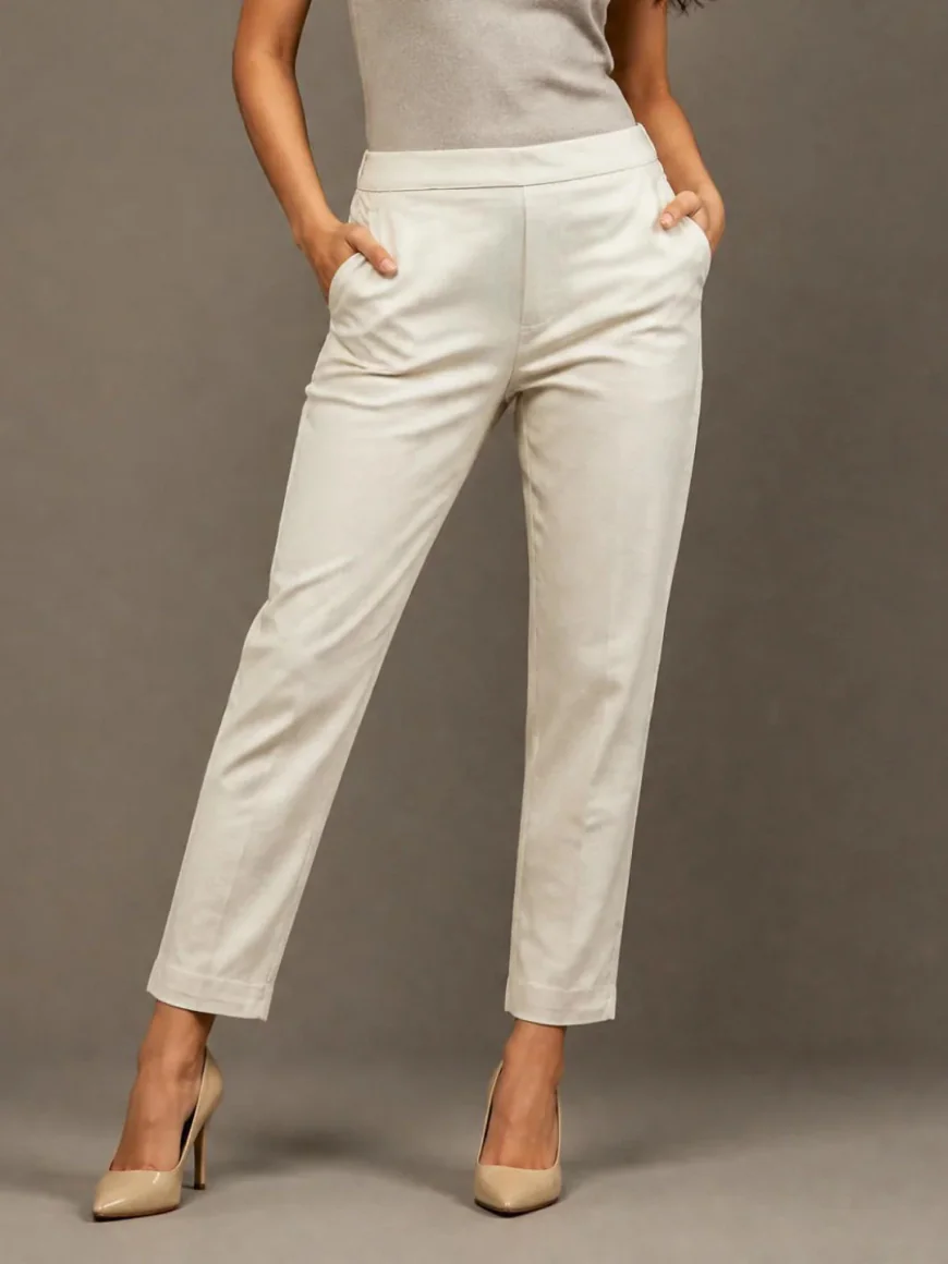 How to Choose Women Formal Pants for a Polished Professional Wardrobe
