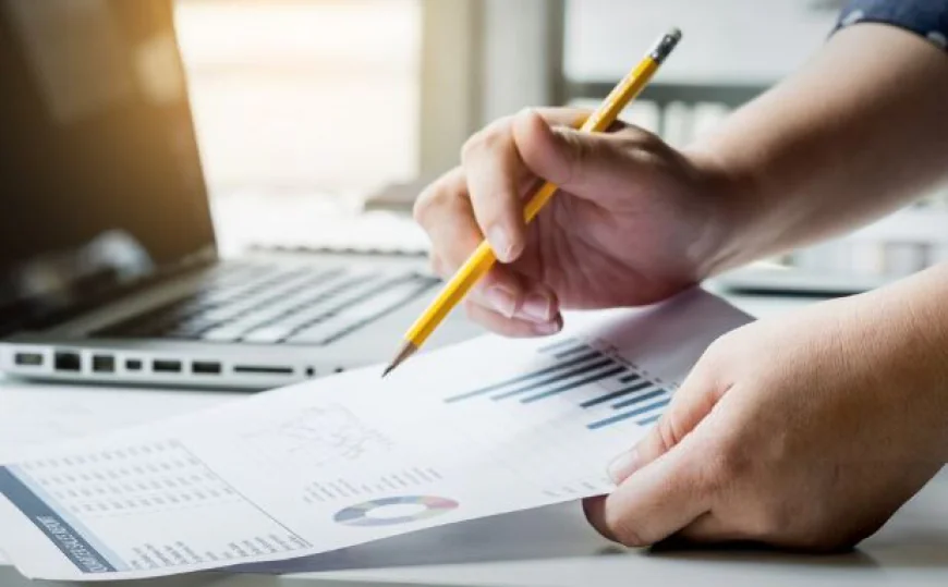 Breaking the Paycheck Cycle: Strategies for Building Lasting Financial Stability