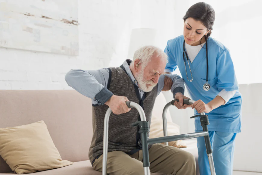 10 Signs Your Aging Parent May Need In-Home Care in Fort Lauderdale
