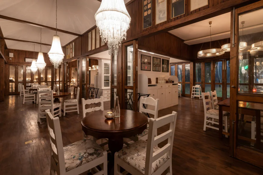 Best Restaurant in Dehradun: How to Tell When a Place Really Looks After You