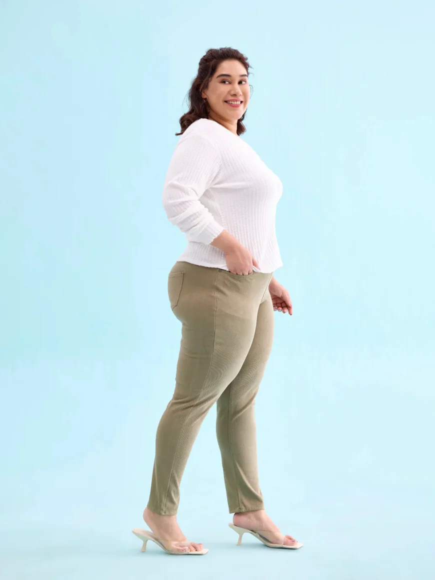 Common Mistakes to Avoid When Buying Plus Size Pants Online
