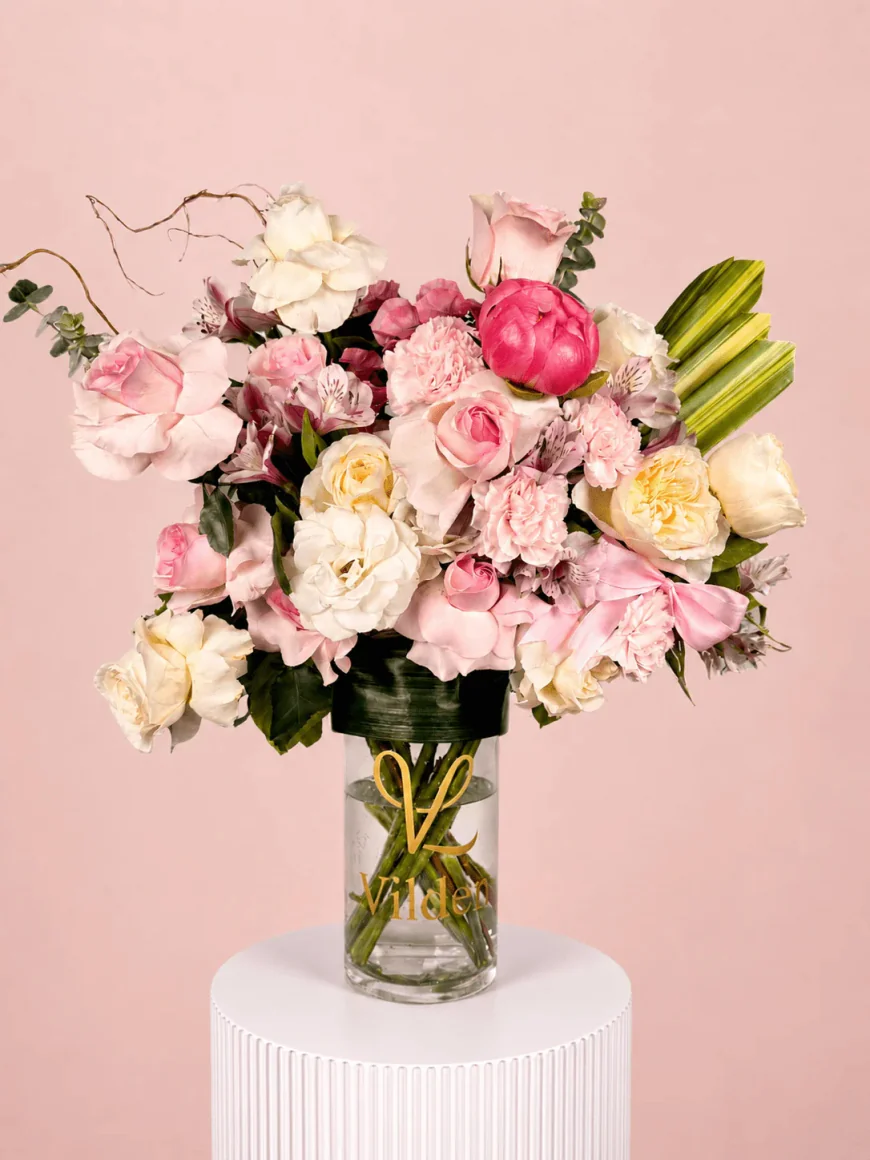 The Right Way To Choose a Romantic Flower Arrangement for Any Special Occasion