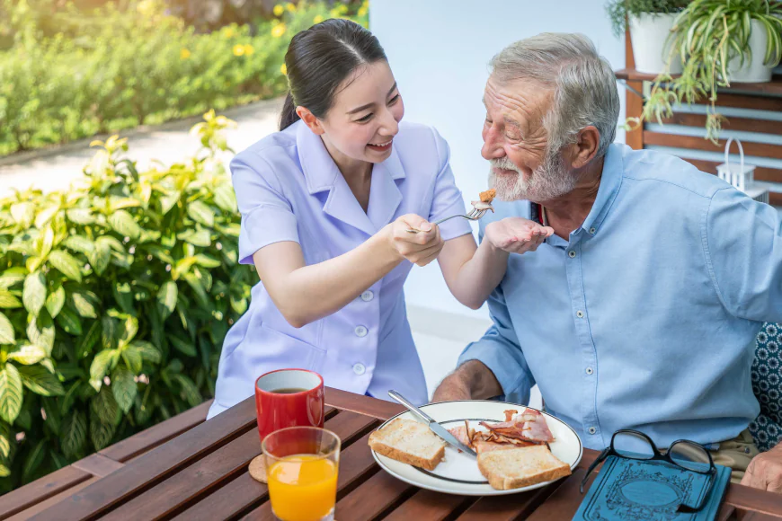 Personal Care PA: Helping Seniors Maintain Daily Routines