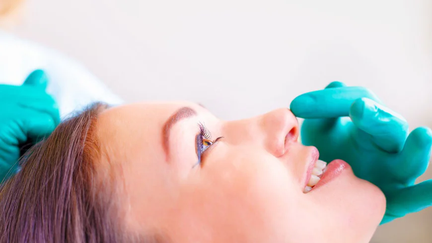 Rhinoplasty in Islamabad: How Does Middle Vault Collapse Affect Nose Shape, Symmetry and Breathing?