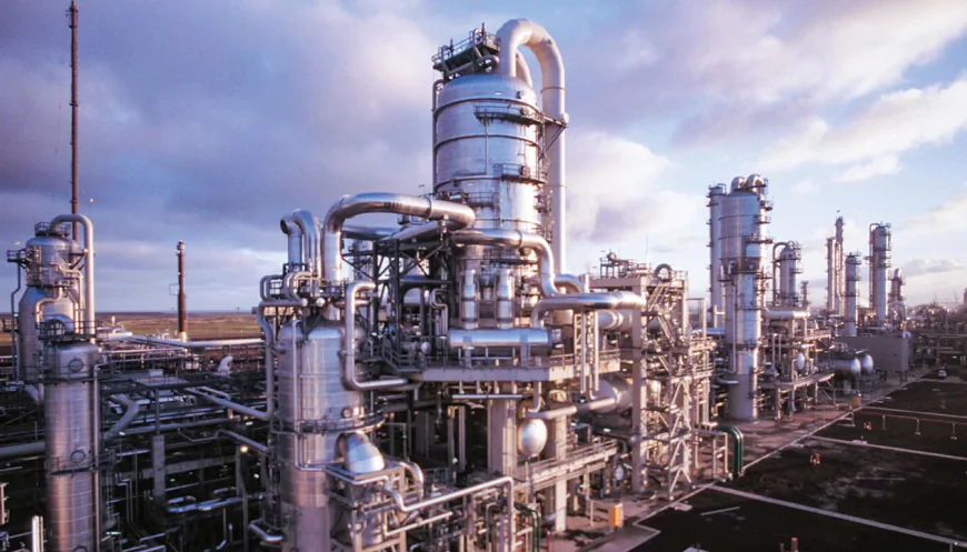 Setting Up a Specialty Chemicals Production Plant 2026: Machinery, Investment & Equipment Guide